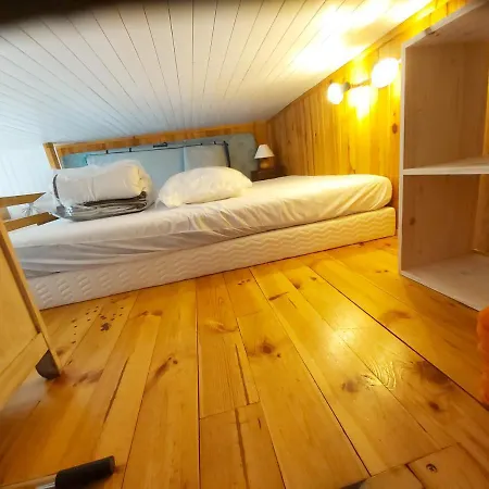 2 A 4 Personnes Avec Garage Prive Apartment